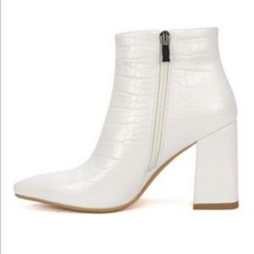 Seven Dials Size 6 White Croc Heeled Boots